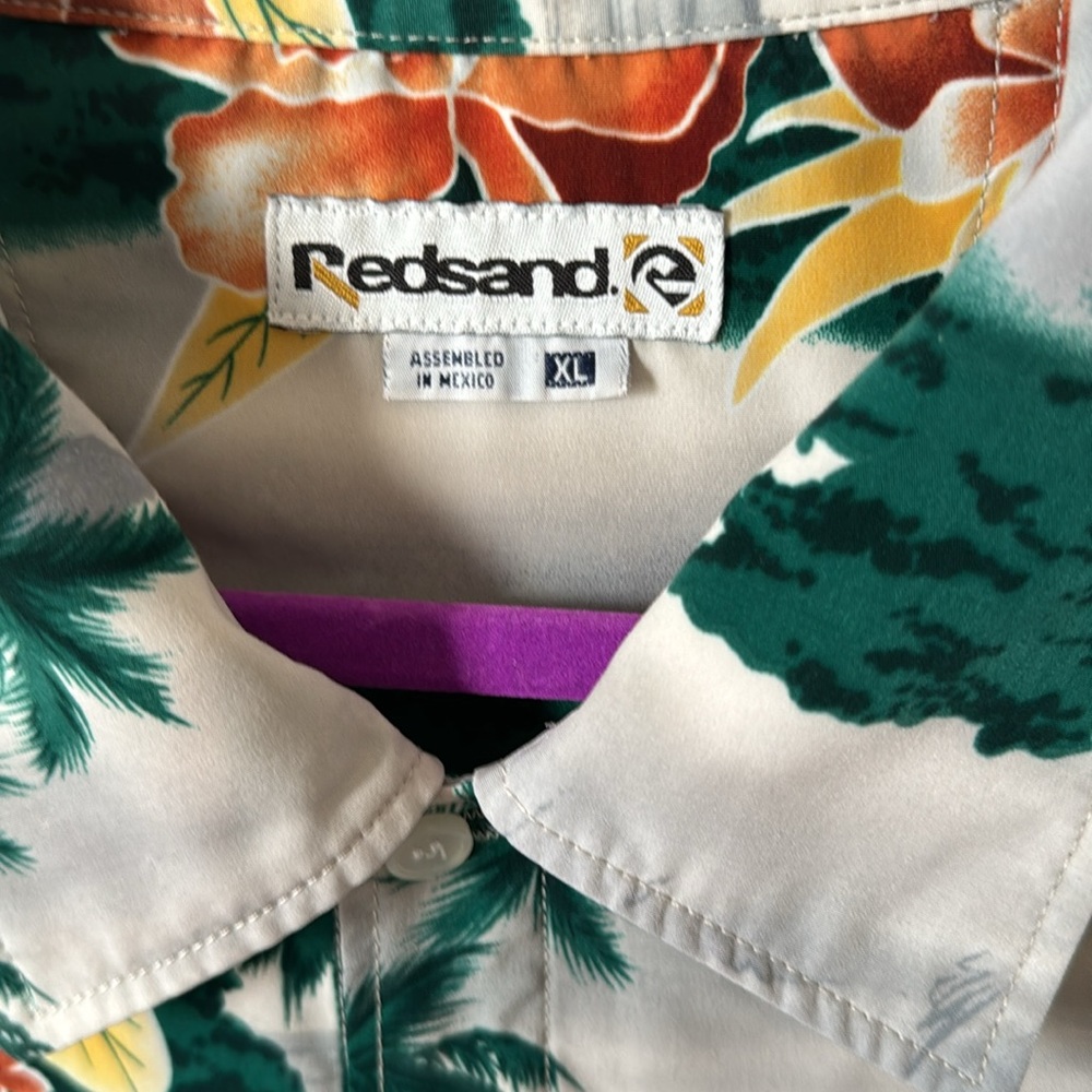 Aloha shirt - Picture 2 of 3